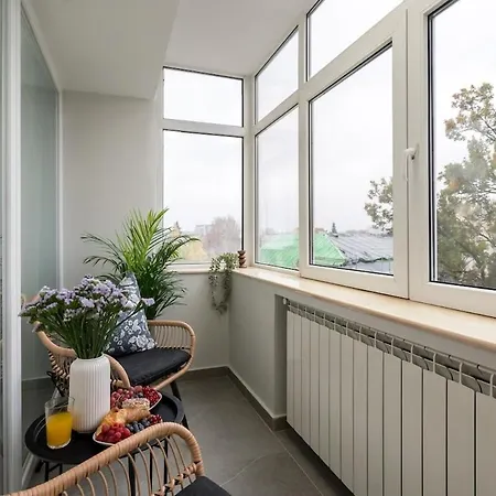 Stylish 2br Flat - Calea Victoriei Бухарест