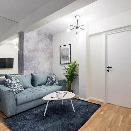 Stylish 2br Flat - Calea Victoriei * Bucharest