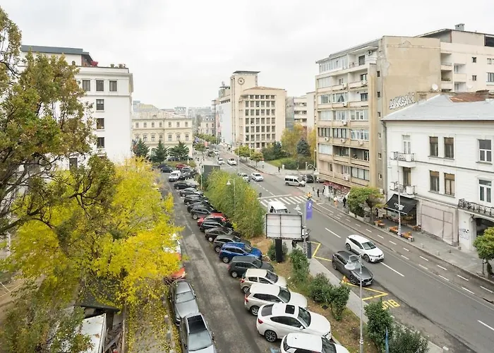 Апартаменти Stylish 2br Flat - Calea Victoriei Бухарест