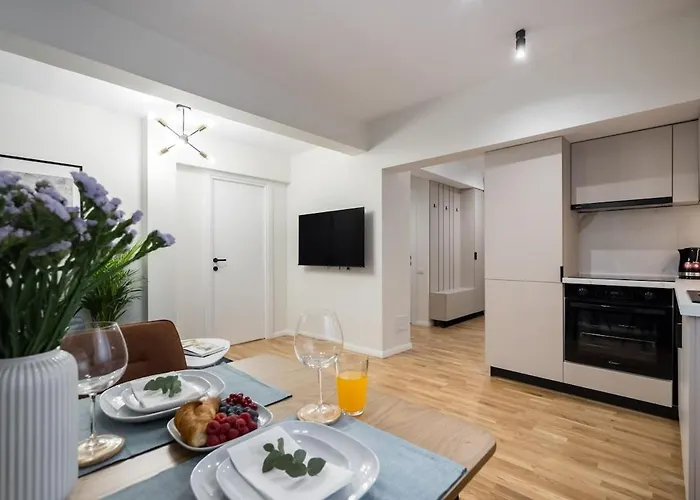 Stylish 2br Flat - Calea Victoriei * Бухарест