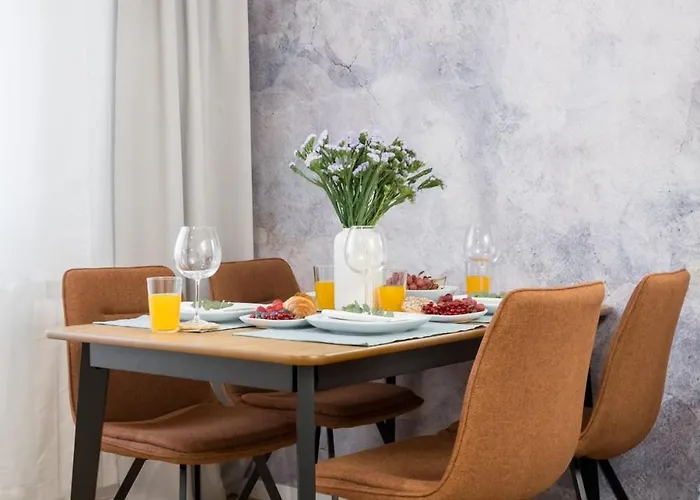 Апартаменти Stylish 2br Flat - Calea Victoriei