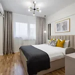 Апартаменти Stylish 2br Flat - Calea Victoriei Бухарест